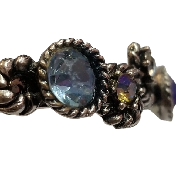 VINTAGE SILVERTONE HINGE BRACELET WITH ROPE DESIGN & BLUE & GOLD AB CRYSTAL - Picture 8 of 8